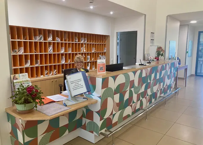 Domitys Les Cles D'or Aparthotel Orthez